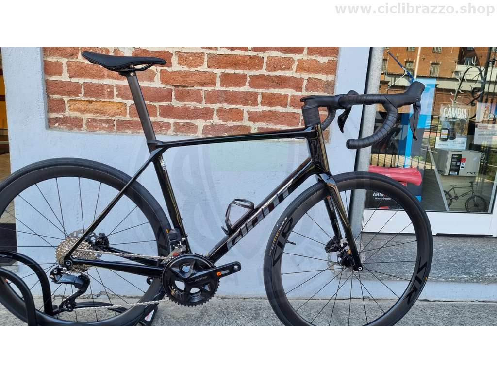 GIANT TCR Advanced Pro Di2 2025 - Main Image