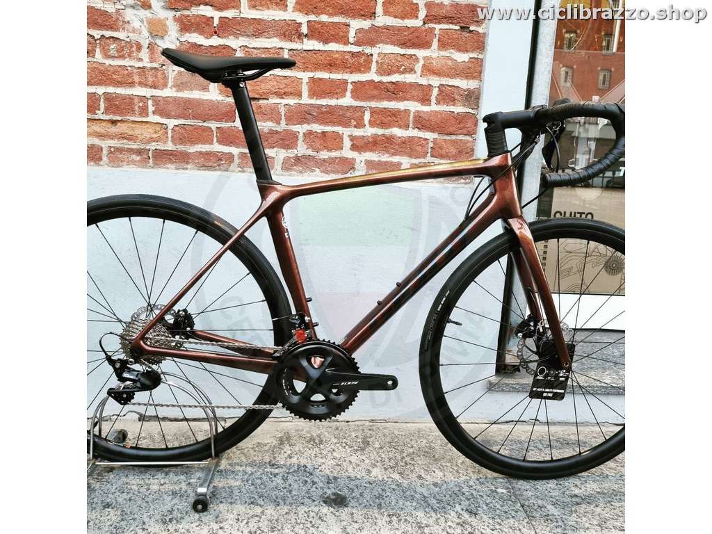 Bicicleta Giant TCR PRO ADV 2 Disc, The Bike Village