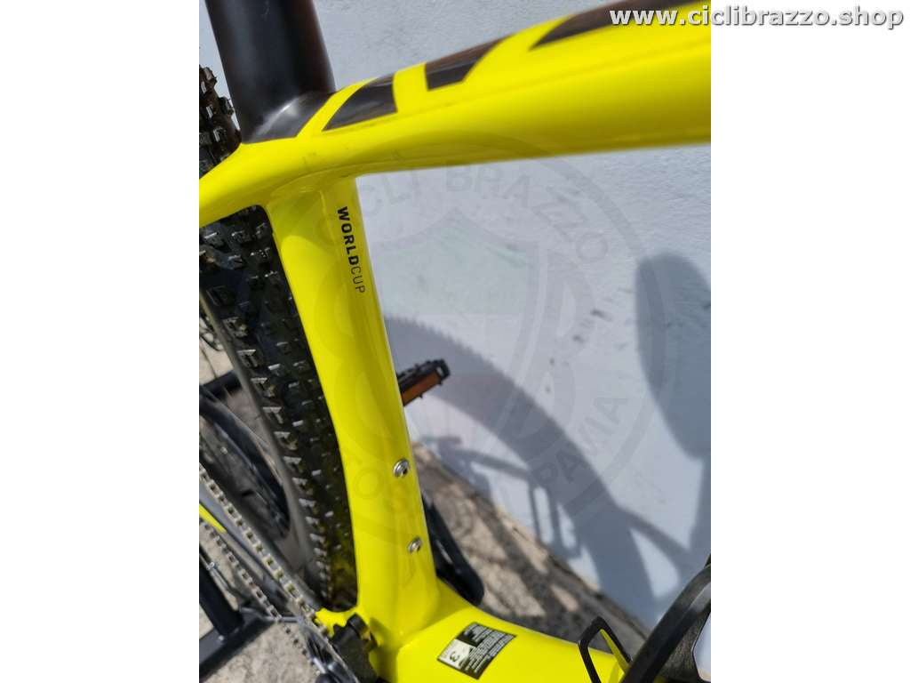 Scott scale 930 yellow 2021 deals