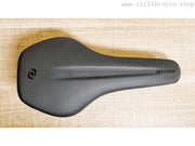 Sella SYNCROS con canale Belcarra R 1.0