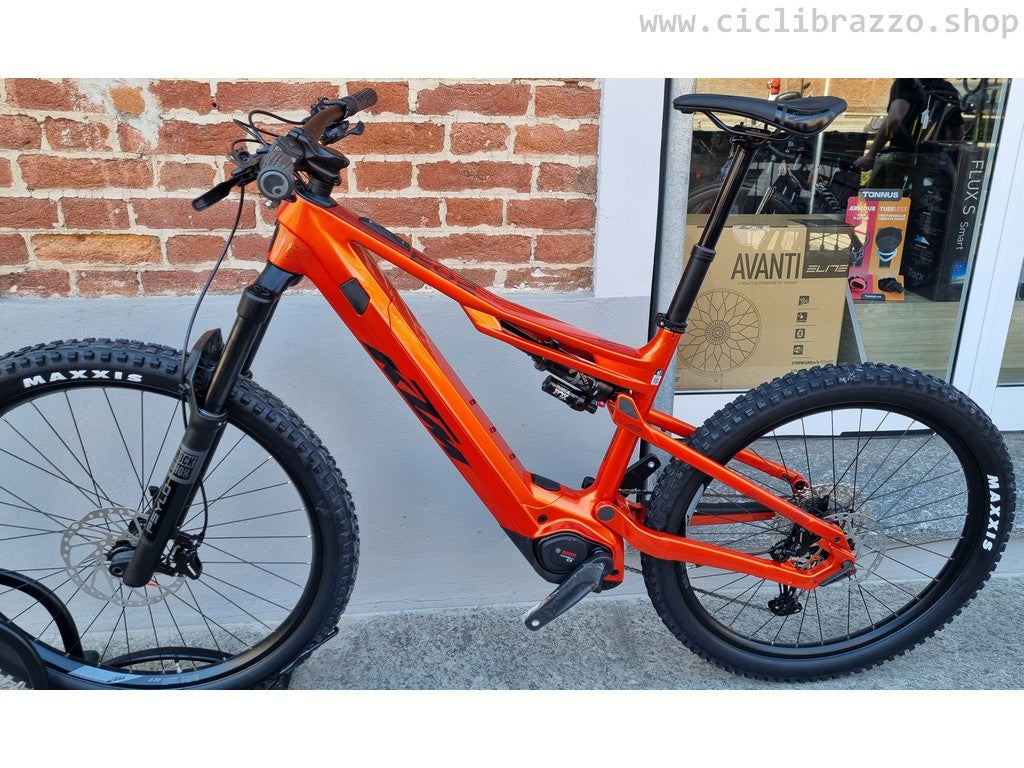 KTM MACINA KAPOHO ELITE 2025 - Main Image