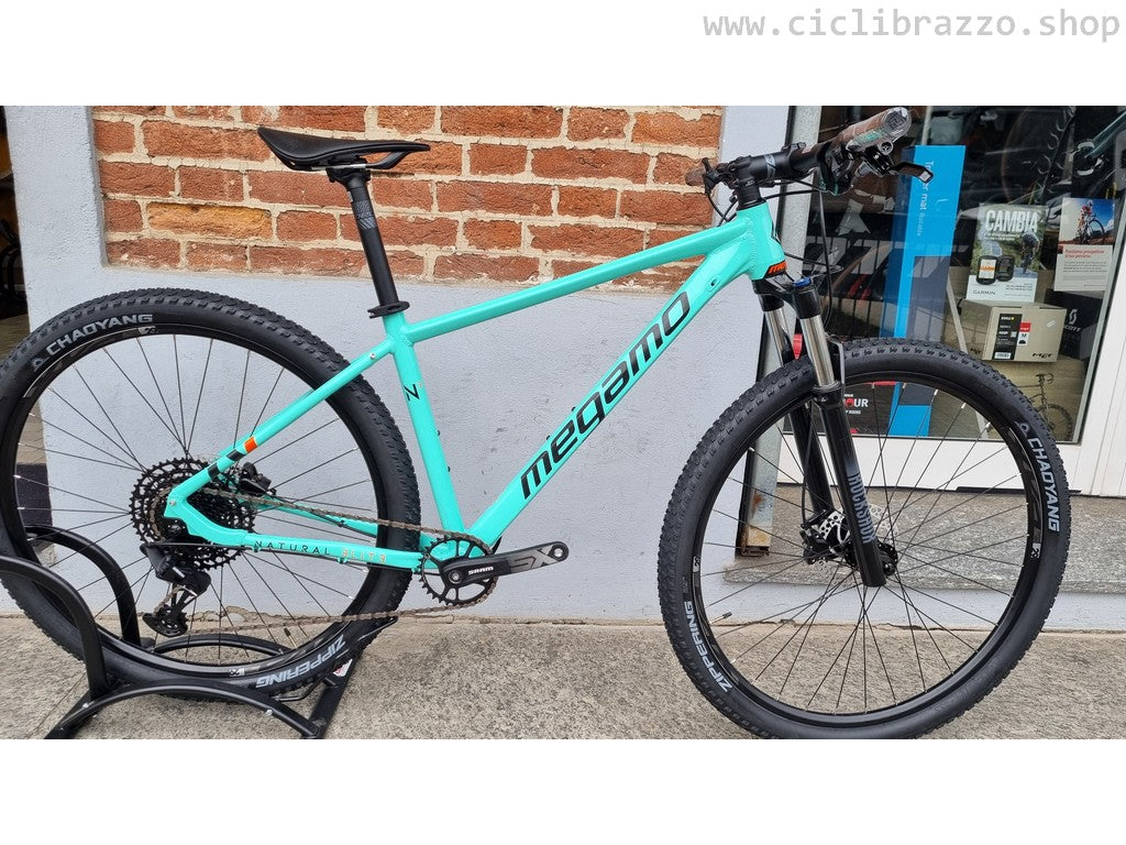 MEGAMO NATURAL ELITE 15