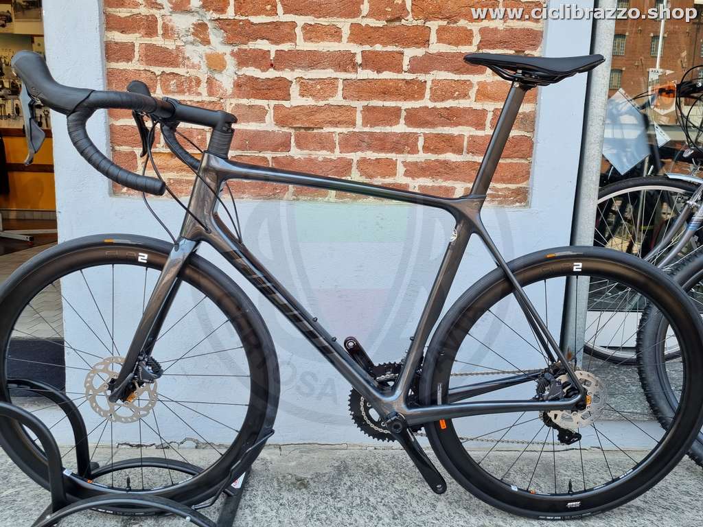 GIANT TCR ADVANCED DISC PRO COMPACT 2022 ROAD BIKE